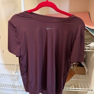 Nike Women's Maroon Short-Sleeve Athletic Tee